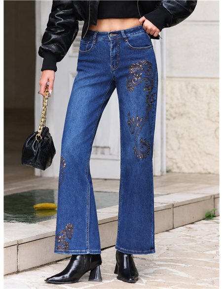 Jeans wide leg bordado paisley con tachas