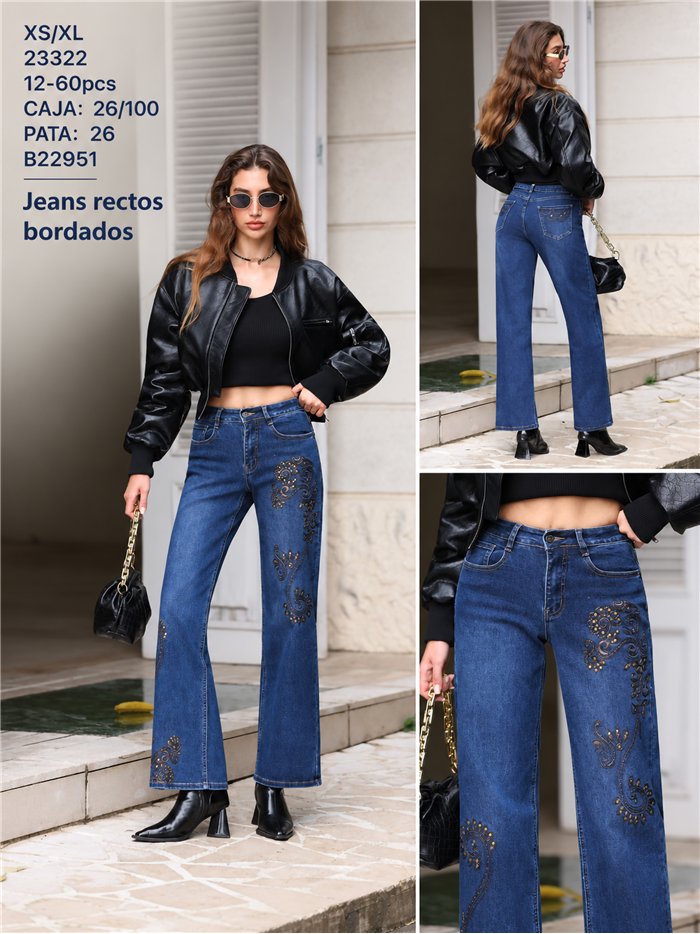 Jeans wide leg bordado paisley con tachas