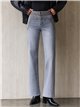 Jeans rectos cintura bordada con tachas