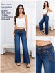 Jeans rectos cintura bordada con tachas