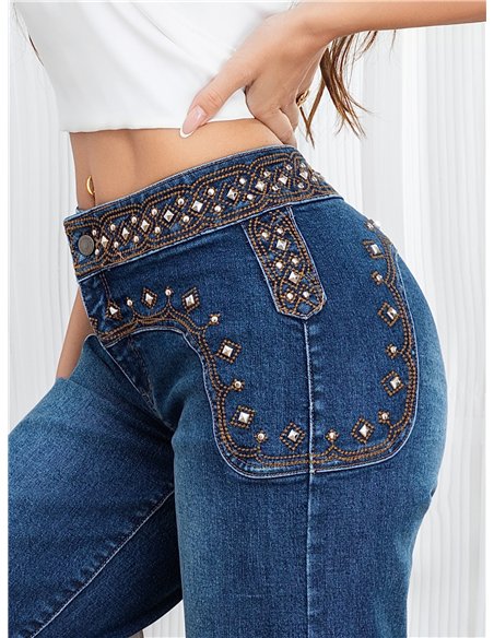 Jeans rectos cintura bordada con tachas