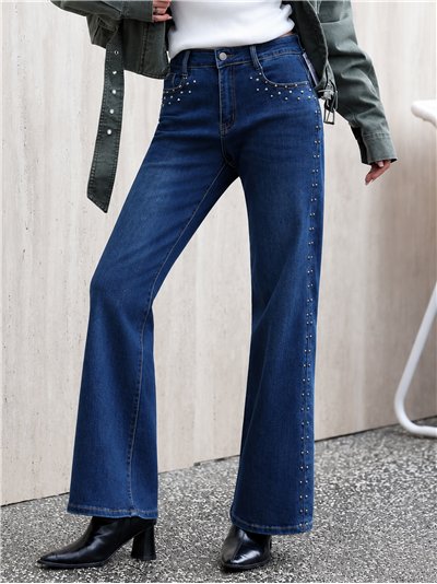 Jeans wide leg con tachas