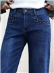 Jeans wide leg con tachas