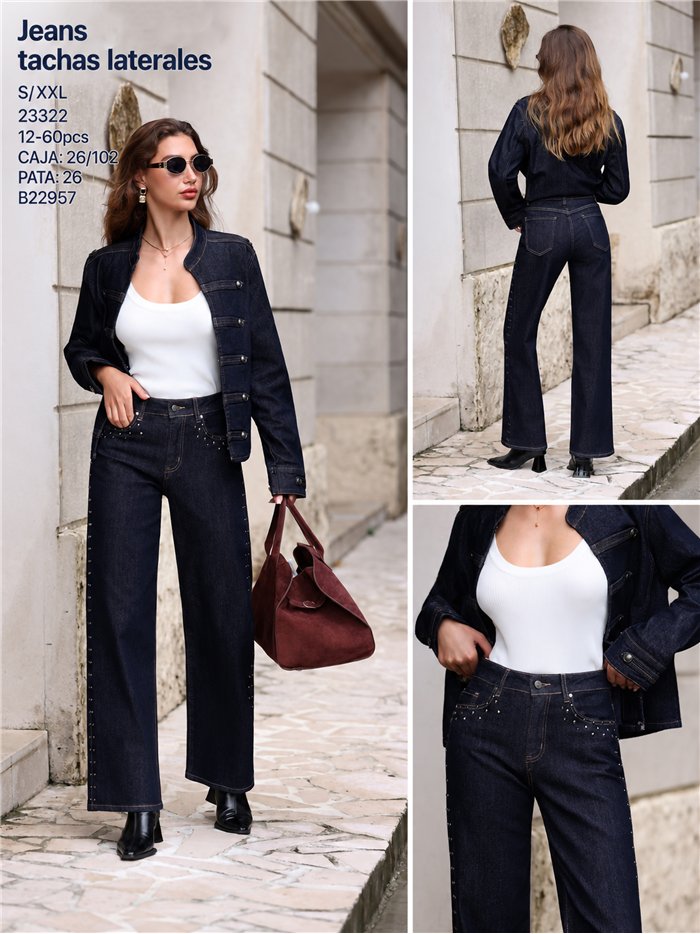 Jeans wide leg con tachas