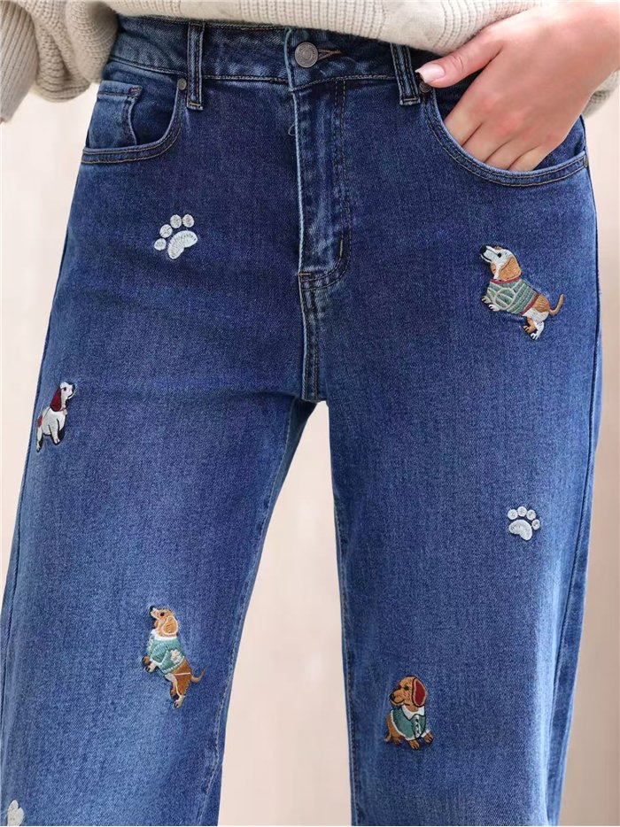 Jeans rectos perritos bordados