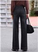 Jeans rectos negro con bolsillos delanteros