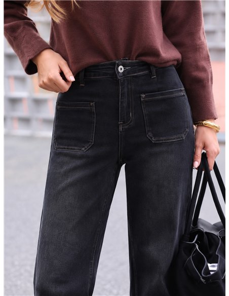 Jeans rectos negro con bolsillos delanteros