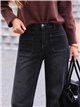 Jeans rectos negro con bolsillos delanteros