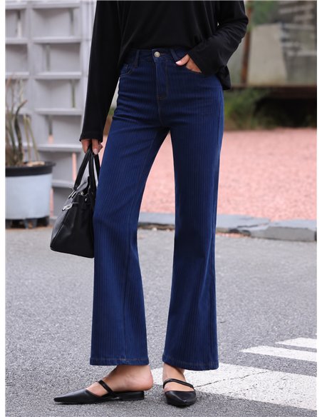 Jeans flare de raya fina