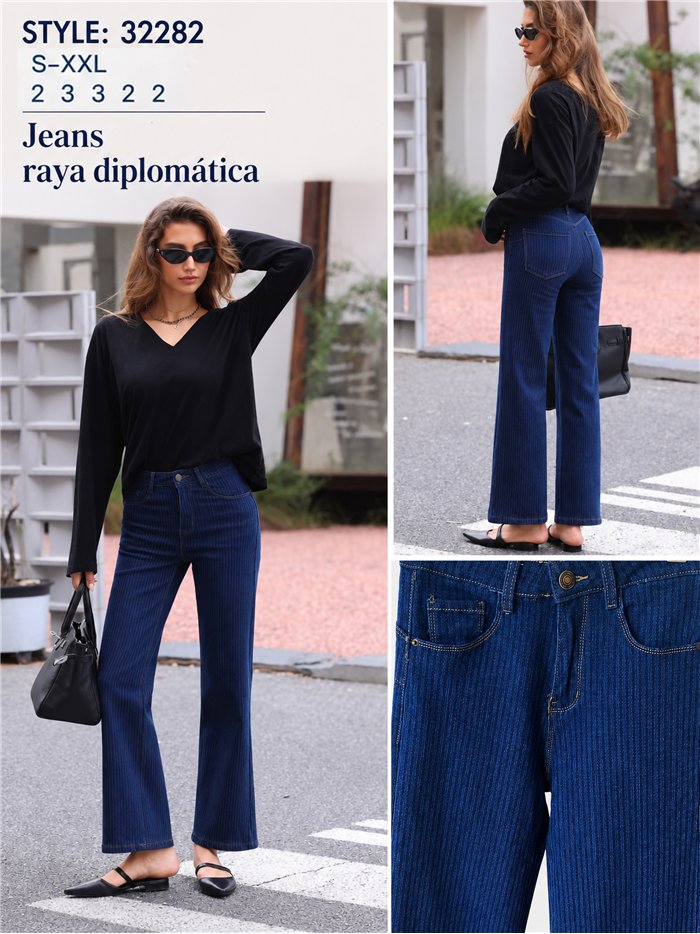 Jeans flare de raya fina