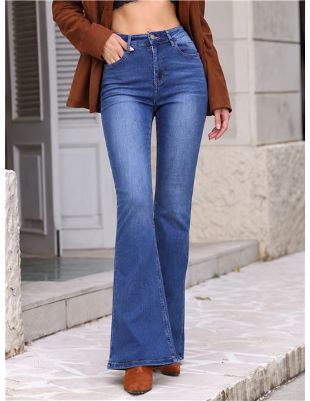Jeans flare bolsillos con solapas