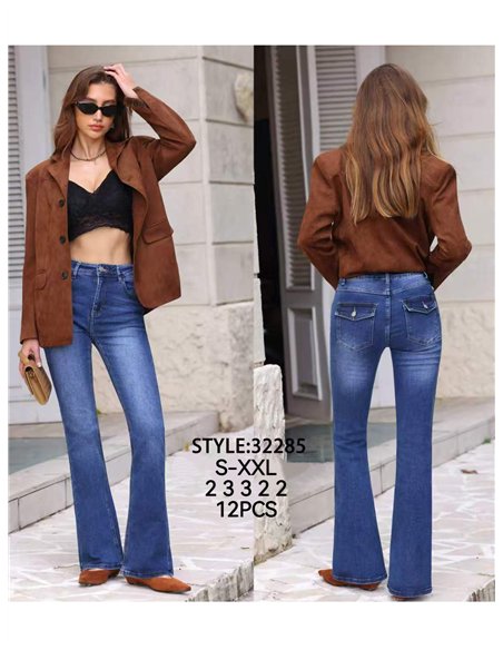 Jeans flare bolsillos con solapas