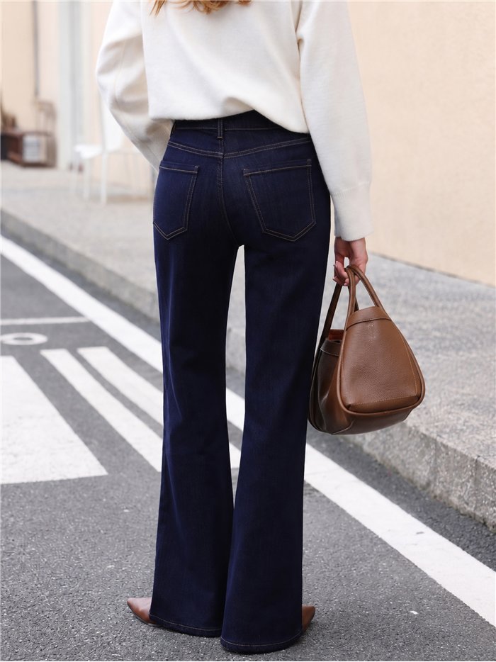 Jeans flare denim oscuro
