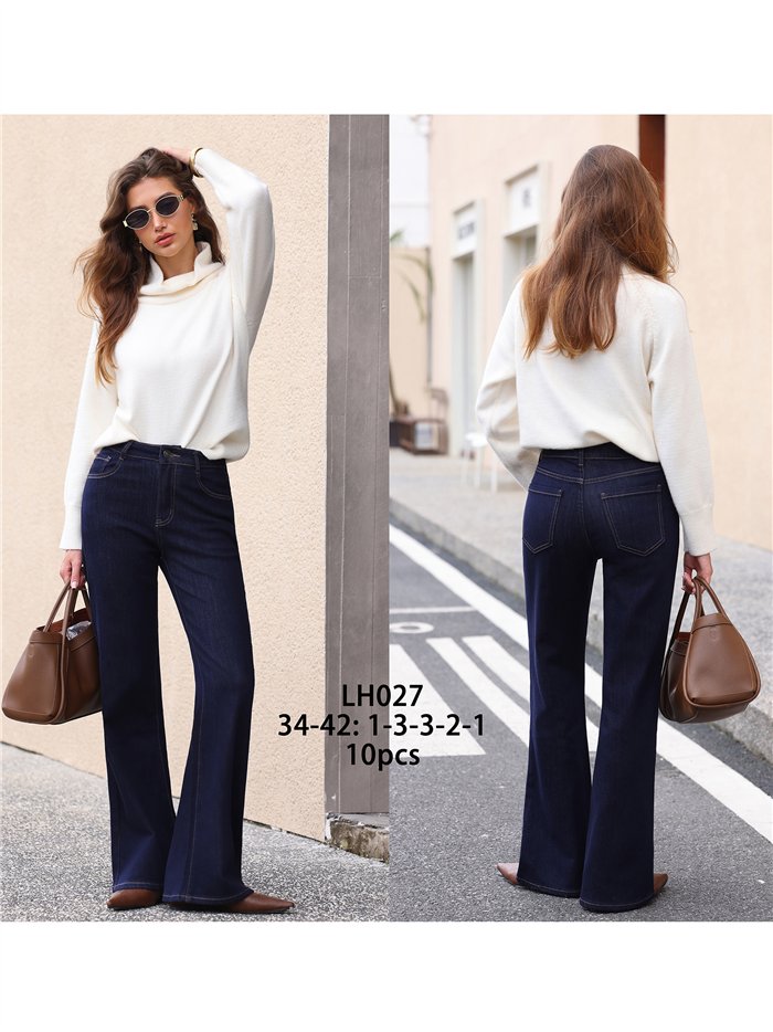 Jeans flare denim oscuro