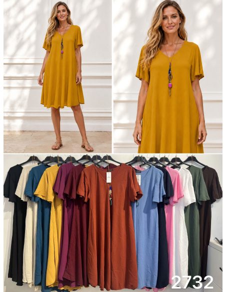 Vestido liso cuello pico con collar