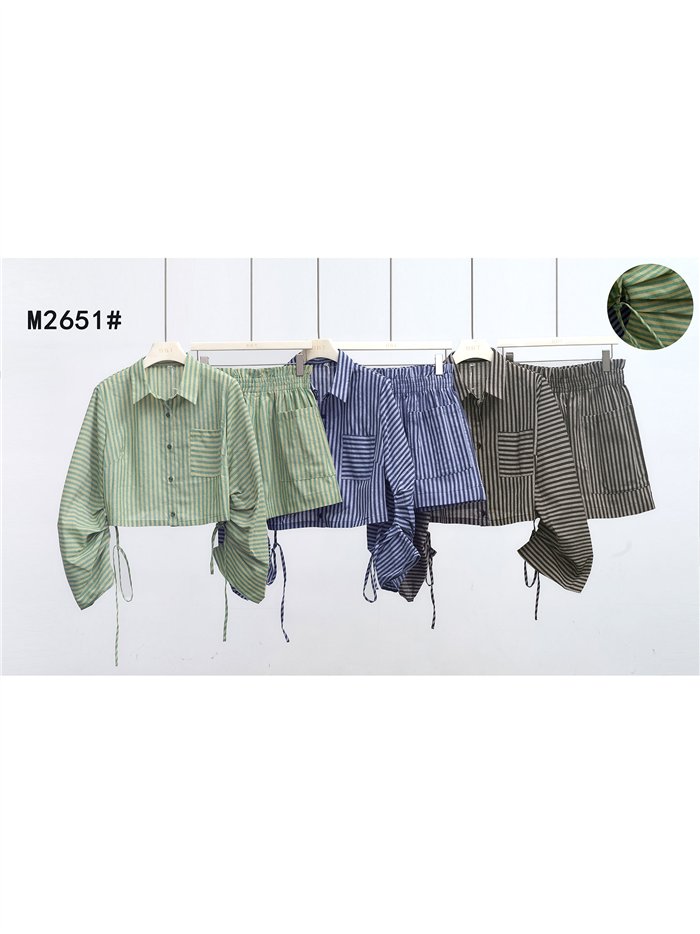 Conjunto camisa rayas y short