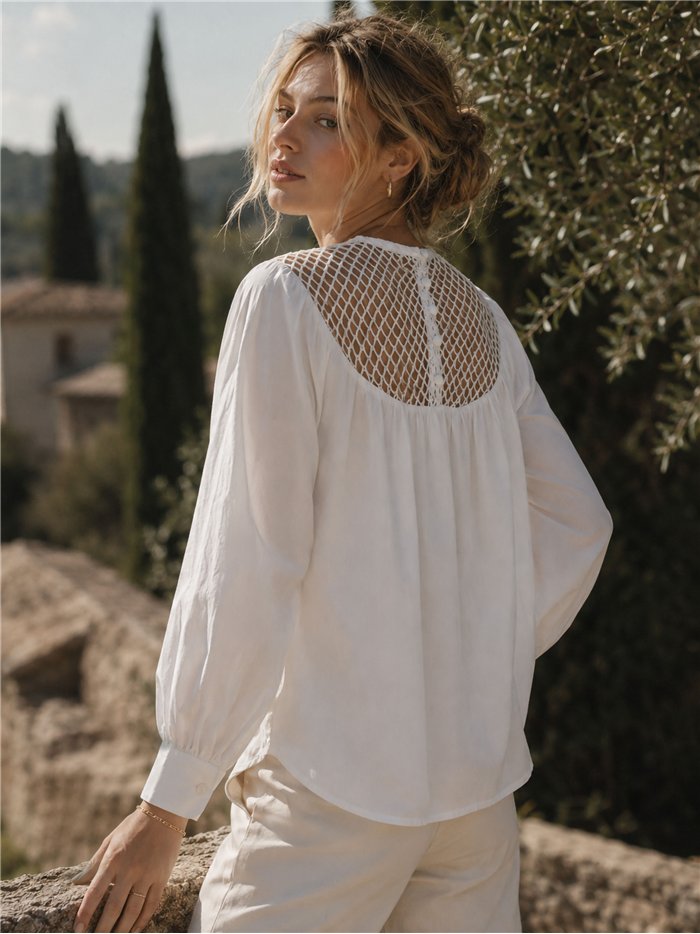 Blusa algodón con canesú rejilla