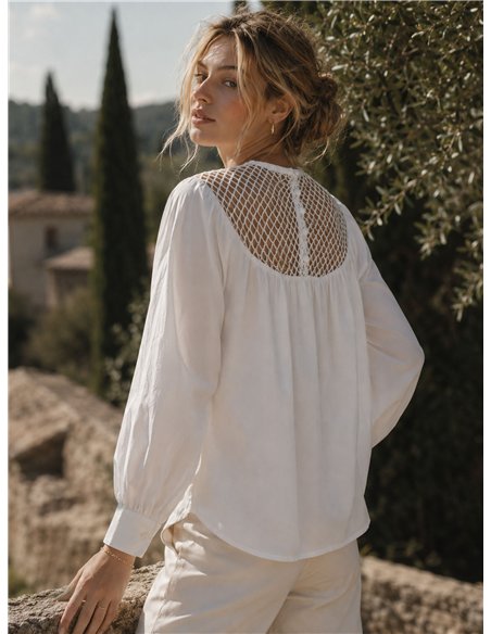 Blusa algodón con canesú rejilla