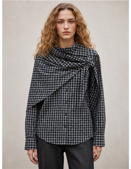 Camicia a quadri con fazzoletto
