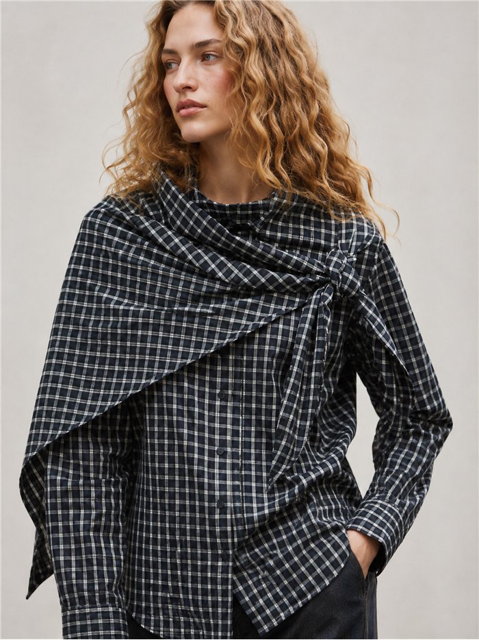 Camicia a quadri con fazzoletto