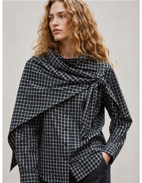 Camicia a quadri con fazzoletto