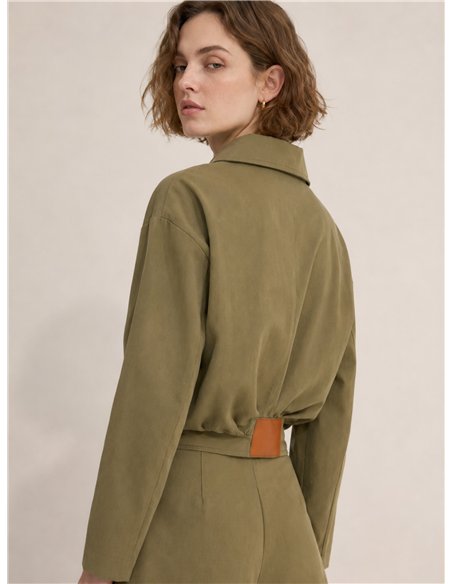 Conjunto chaqueta y falda pantalón