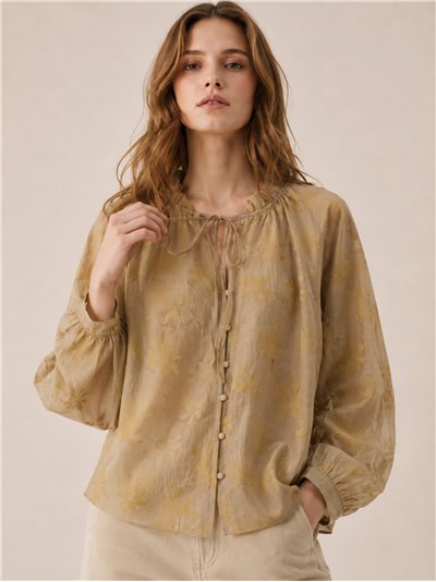 Blusa floral efecto seda