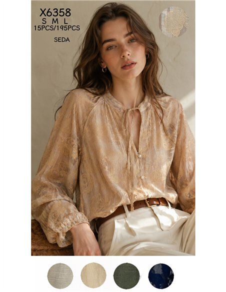 Blusa satinada estampada efecto seda