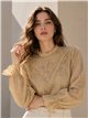 Blusa encaje cuello subido