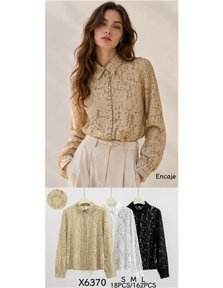 Camisa encaje floral clásica