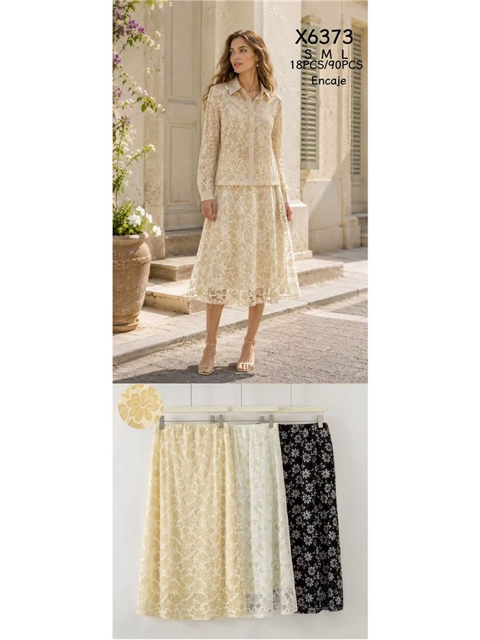Falda midi de encaje con flores contrastes
