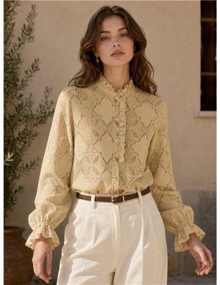 Camisa de encaje con volante