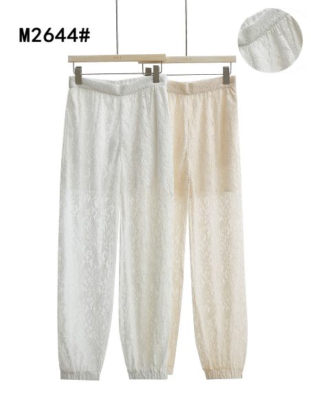 Pantalón jogger encaje floral