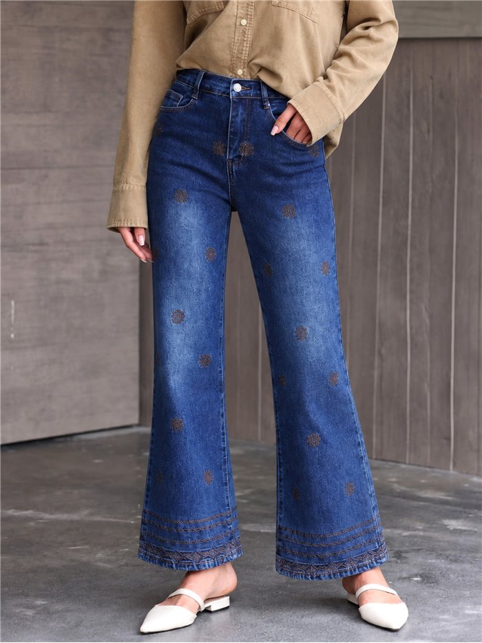 Jeans a gamba larga ricamati