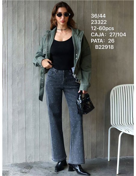 Jeans a gamba dritta con borchie