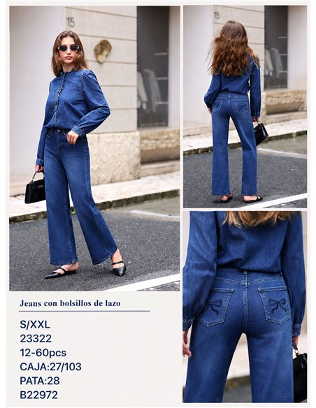 Jeans a gamba larga con tasche con coulisse ricamate