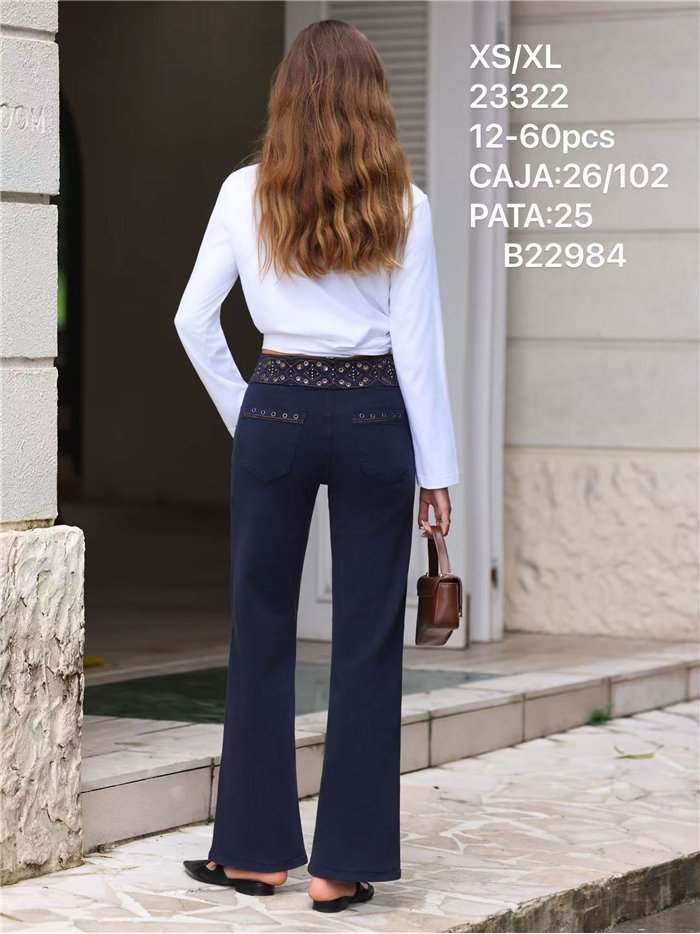 Weit geschnittene Jeans mit besticktem Bund und Ösen