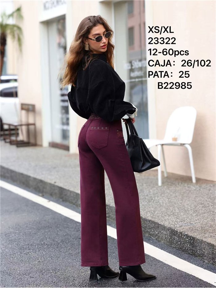 Jeans a gamba larga con elastico in vita ricamato e occhielli