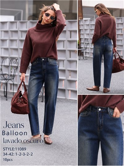 Vintage-wash balloon fit jeans 2