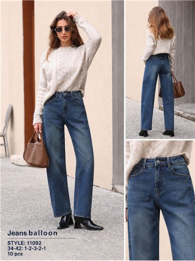 Washed balloon fit jeans 2