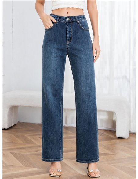 Jeans a vita alta e gamba dritta