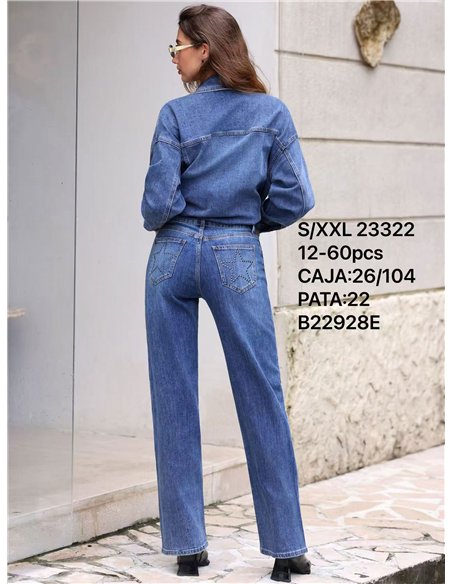 Jeans a gamba dritta con stelle borchiate