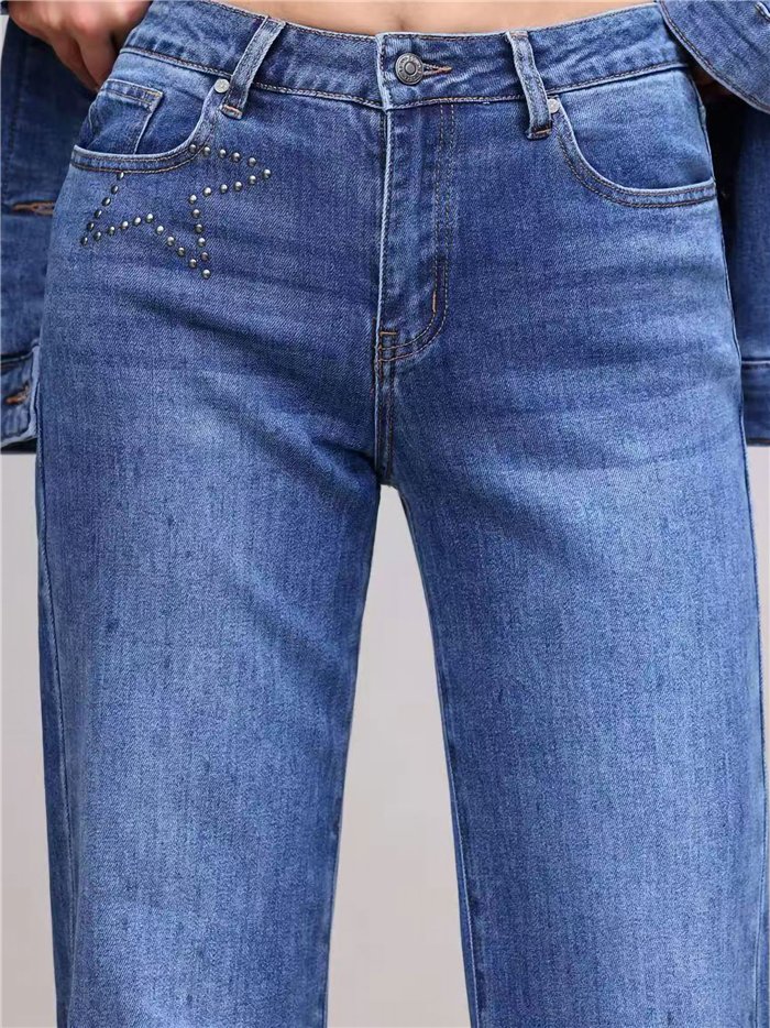 Jeans a gamba dritta con stelle borchiate