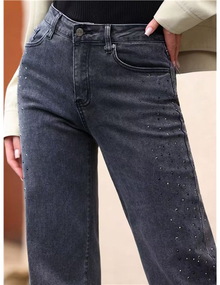 Jeans grigi a gamba dritta con borchie e strass