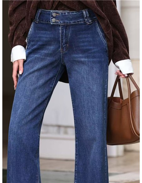 Hochgeschnittene Jeans mit weitem Bein
