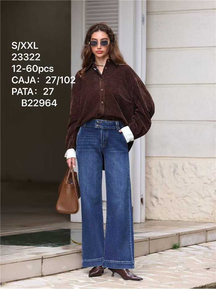Hochgeschnittene Jeans mit weitem Bein