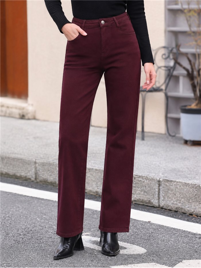 Jeans a gamba larga color bordeaux