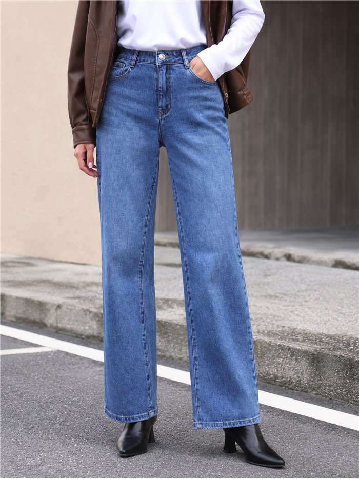 Jeans a gamba larga azzurri