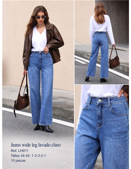 Jeans a gamba larga azzurri