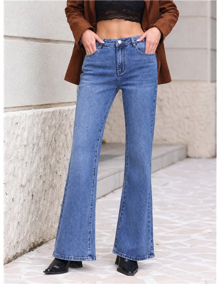 Jeans a zampa con lavaggio chiaro